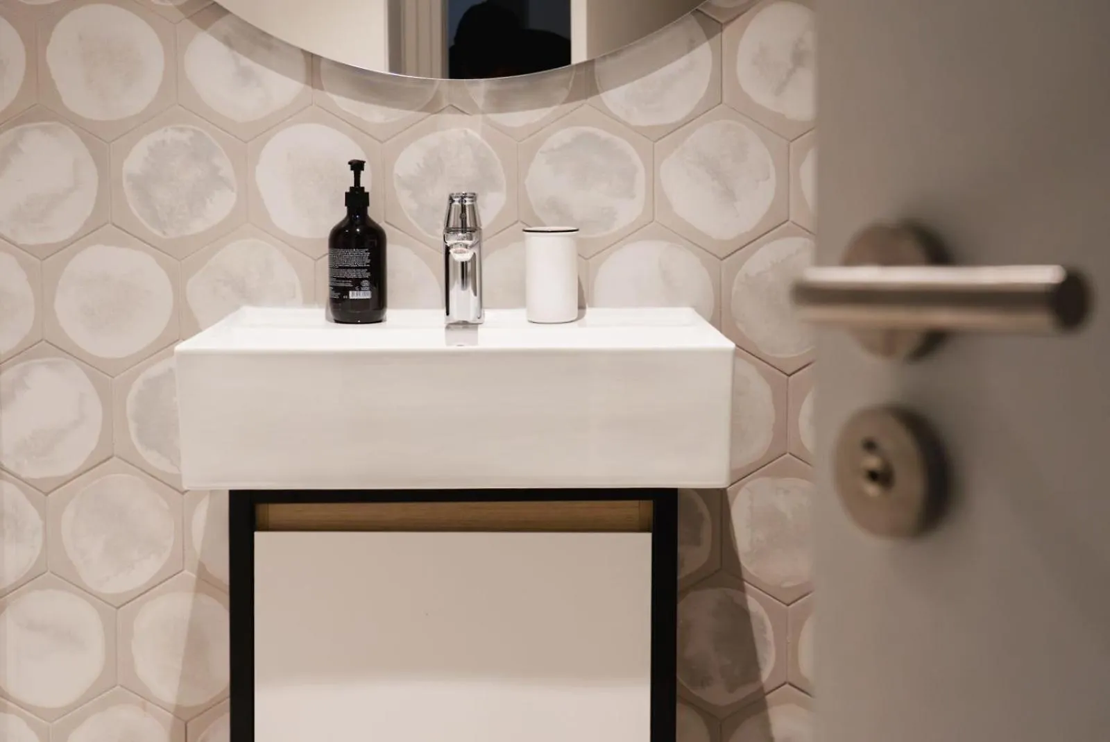 Hotel Leev Victoire & Spa Paris 4*,